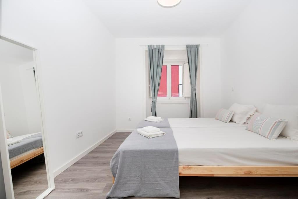 Santa Marta Cozy Apt W/ Ac Lisbon Luaran gambar