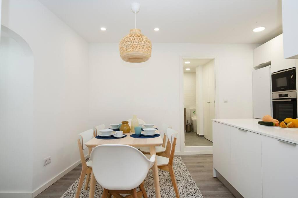Santa Marta Cozy Apt W/ Ac Lisbon Luaran gambar